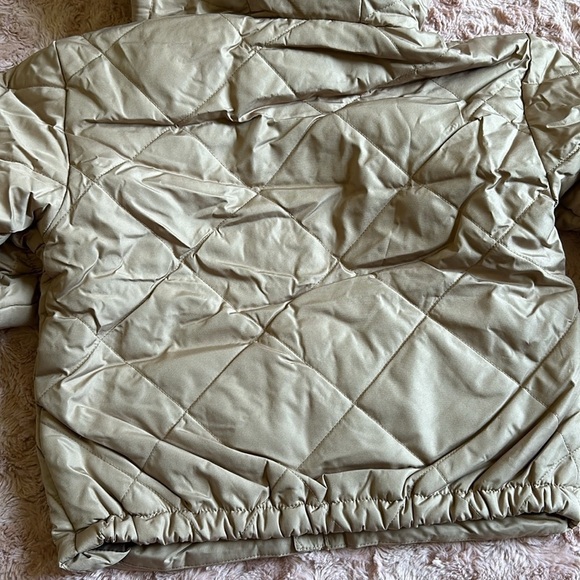 Kids Packable Jacket  Size M - Picture 8 of 8